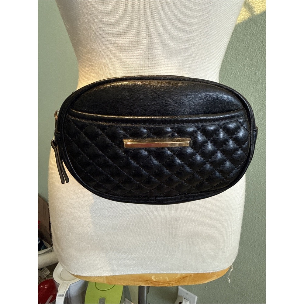 CALL IT SPRING Women's Hilobiscus Belt Bag Black Color